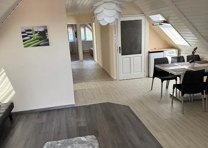 Veronika Villa