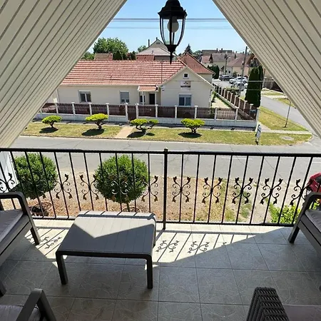 Veronika Villa Hajduszoboszlo Exterior photo